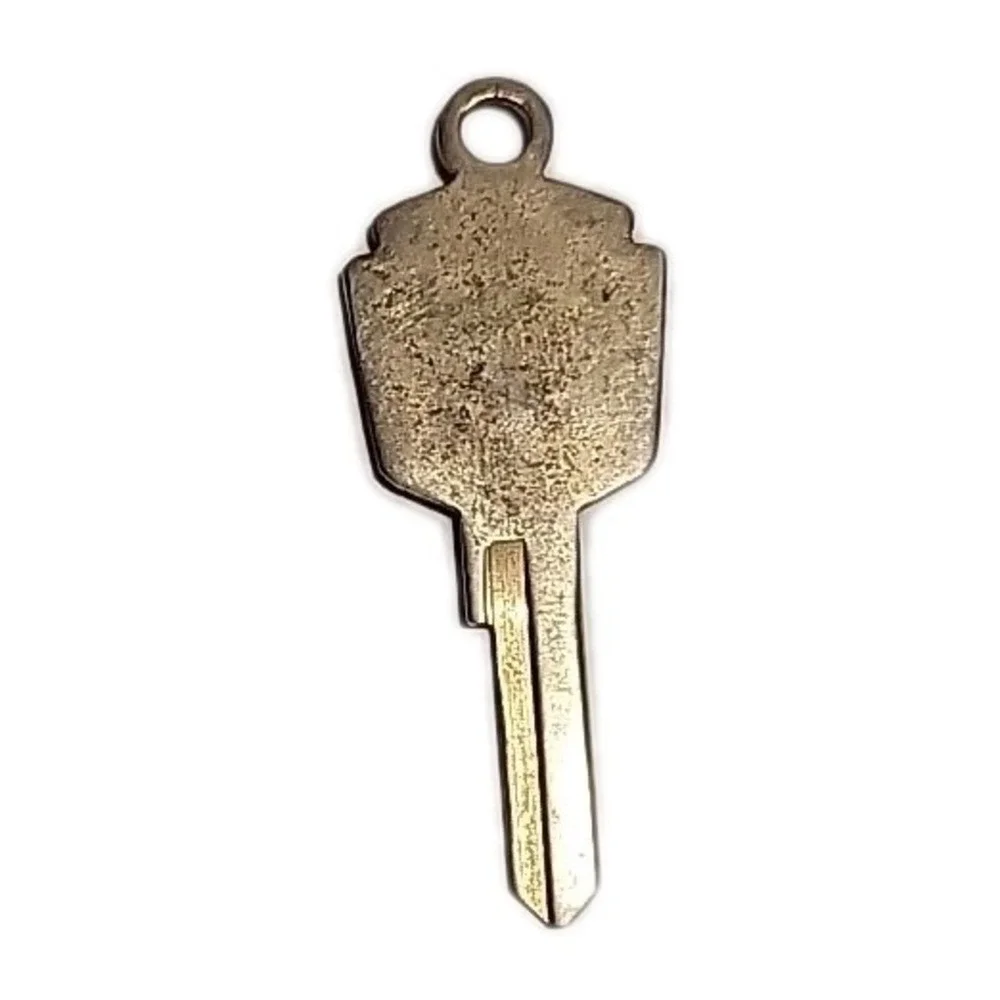 FORD DOOR & IGNITION KEY BLANK - 52-64 PASS, 53-66 F-100/350 WITH FORD CREST